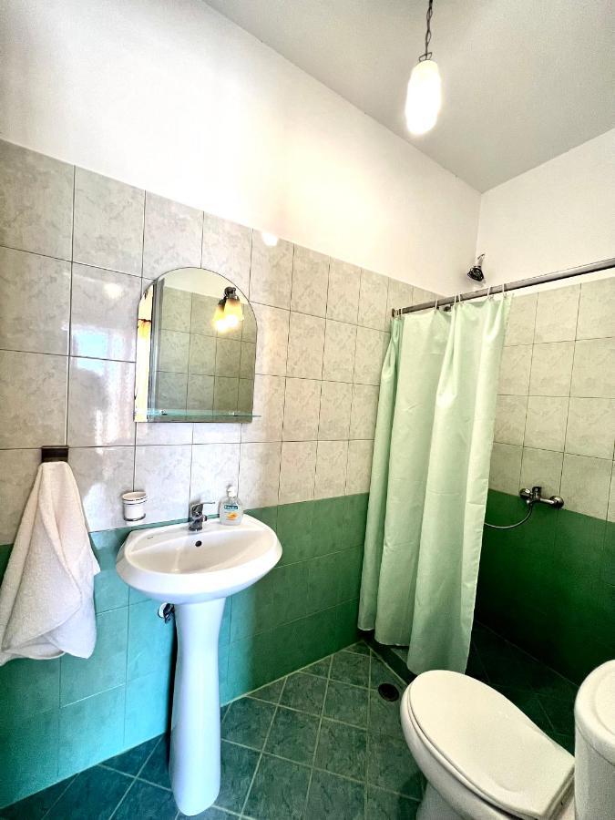 J&B Rooms Dhërmi Exteriér fotografie