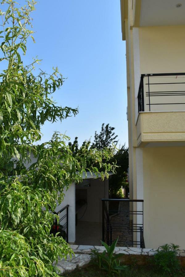 J&B Rooms Dhërmi Exteriér fotografie